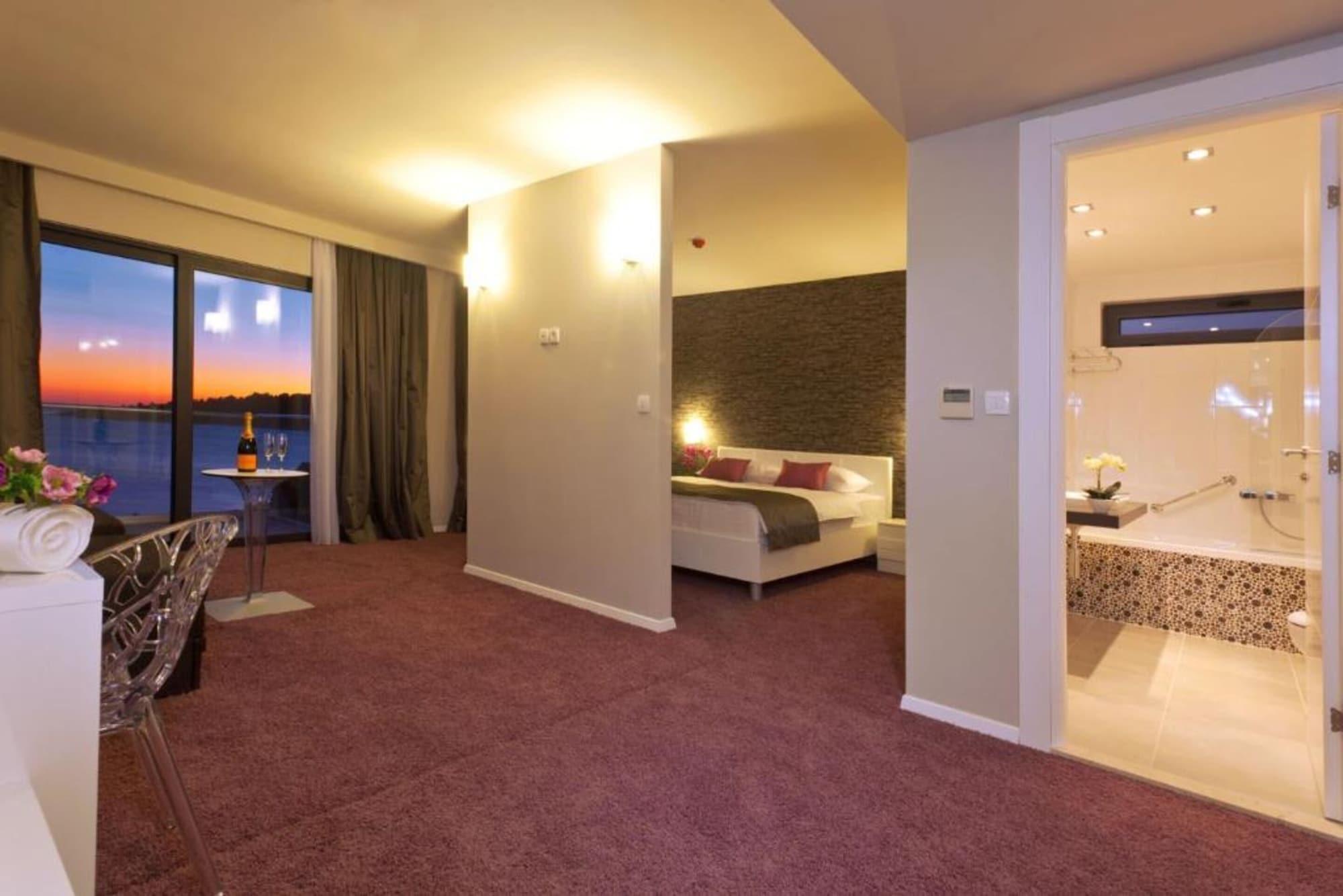 Boutique Life Hotel